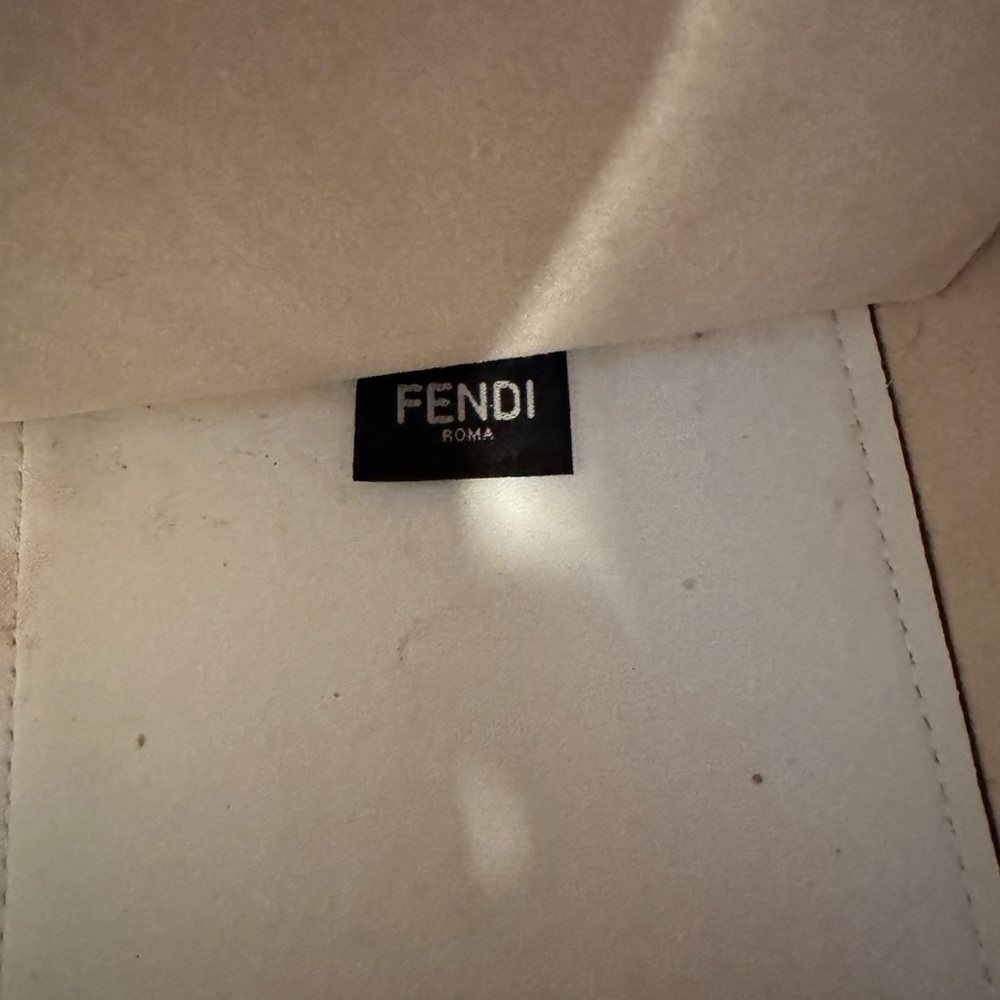 Fendi Medium Sunshine Tote - Picture 9 of 9